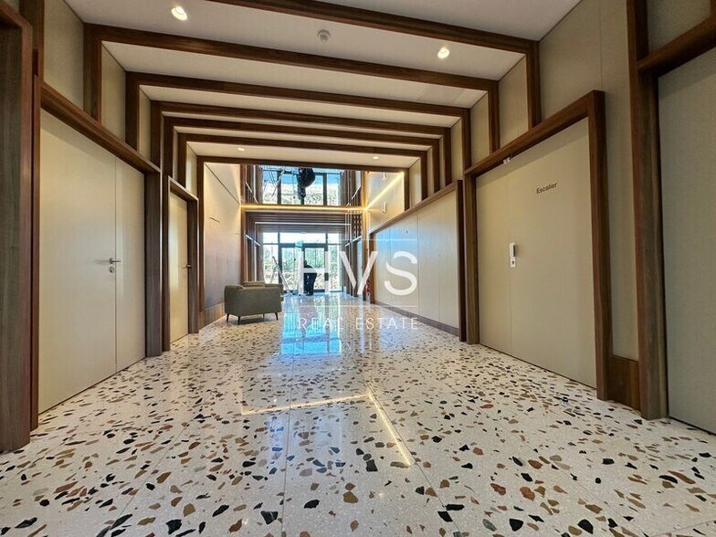 Rue Emilien Gautier, Aix-en-Provence for lease - Lobby - Image 3 of 9