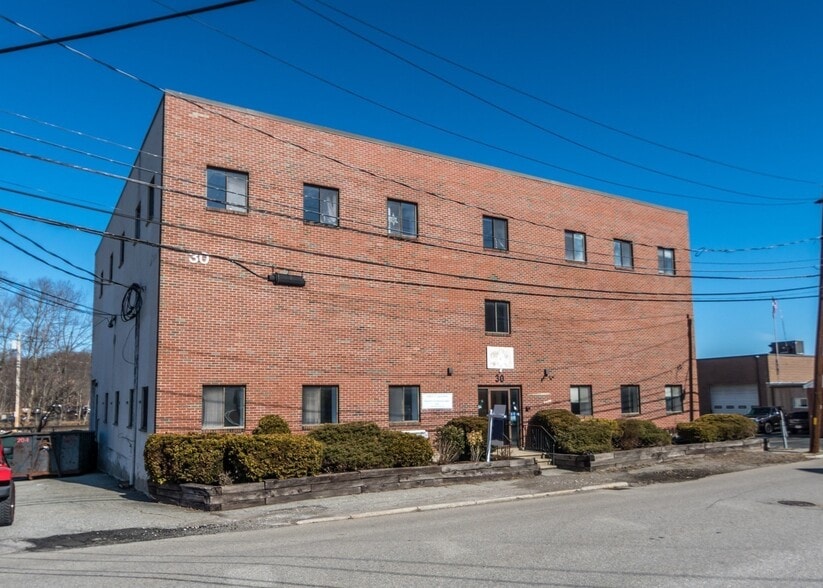 30 Clematis Ave, Waltham, MA for sale - Building Photo - Image 1 of 8