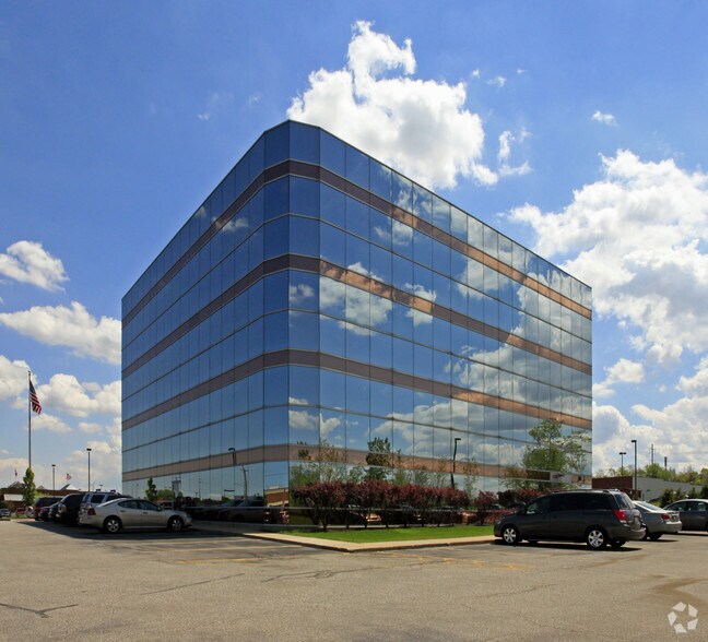 7575 Northcliff Ave, Brooklyn, OH à louer - Autre - Image 2 de 4