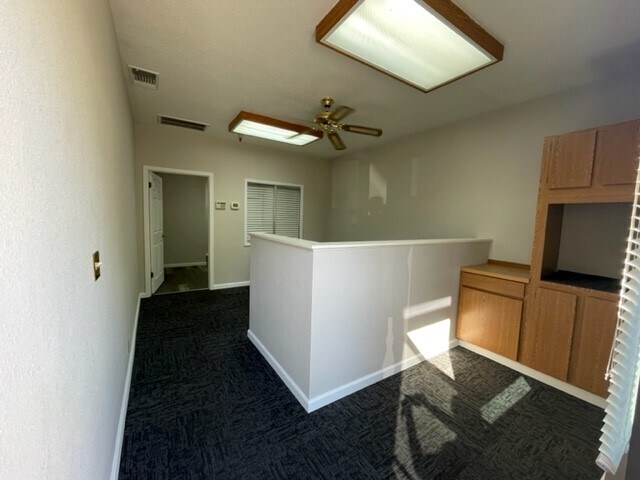 5859 Rosebud Ln, Sacramento, CA for lease - Building Photo - Image 2 of 19