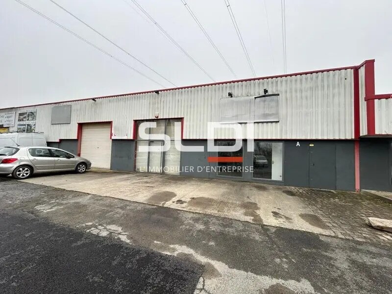 Flex dans CIVRIEUX-D'AZERGUES à louer Photo du bâtiment- Image 1 de 6