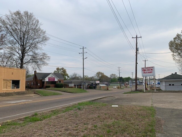 1900 Main St, Columbus, MS à vendre - Photo du bâtiment - Image 3 de 14