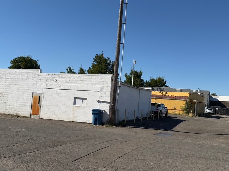 2320 Fairgrounds Rd NE, Salem, OR à vendre - Photo du bâtiment - Image 3 de 4