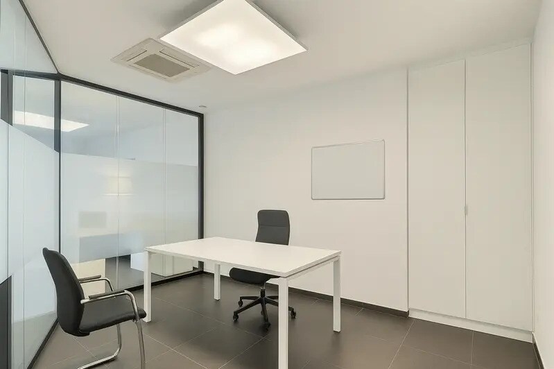 5 Avenue De La Grande Armée, Paris for lease - Interior Photo - Image 2 of 7