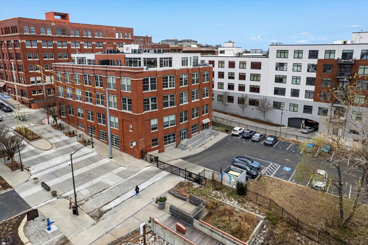 136 Main St, Kansas City, MO 64105 - Unité 101 - - Photo intérieure - Image 1 of 23