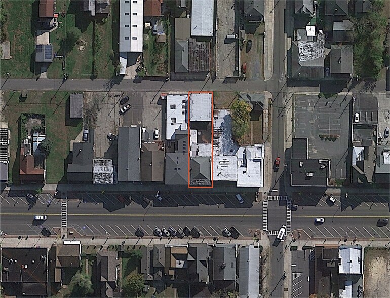 208 Philadelphia Ave, Egg Harbor City, NJ à vendre - Photo du bâtiment - Image 2 de 2