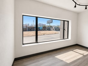 101-107 E Charleston Blvd, Las Vegas, NV for lease Interior Photo- Image 2 of 4