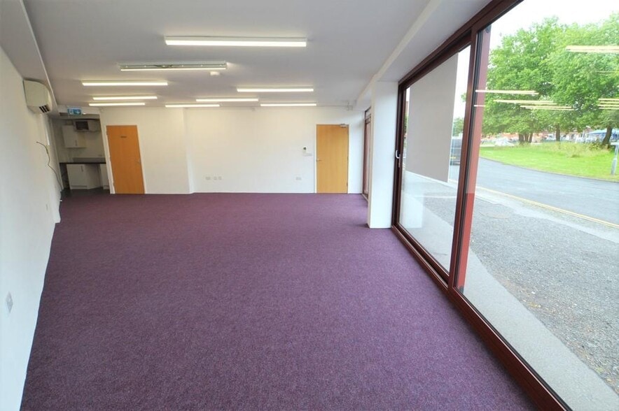 Radford Way, Billericay for lease - Building Photo - Image 3 of 11