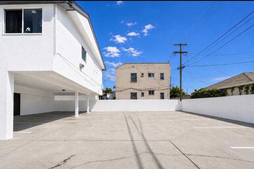538 W 82nd St, Los Angeles, CA à vendre - Photo du bâtiment - Image 3 de 11