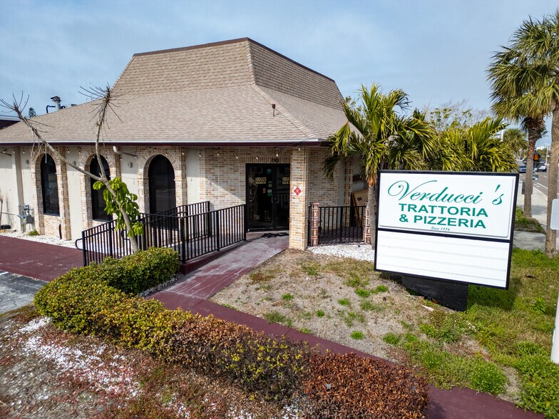 7800 Blind Pass Rd, Saint Pete Beach, FL for sale - Building Photo - Image 2 of 13