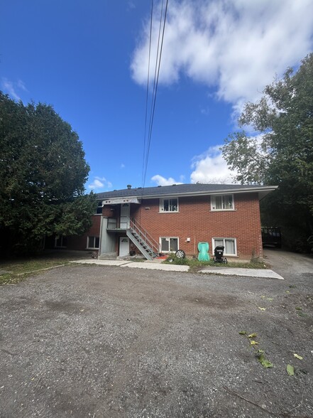 367 Marlborough St, Brantford, ON à vendre - Photo du bâtiment - Image 2 de 4