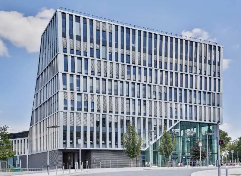 55 Place Nelson Mandela, Nanterre à louer - Photo du bâtiment - Image 1 de 34