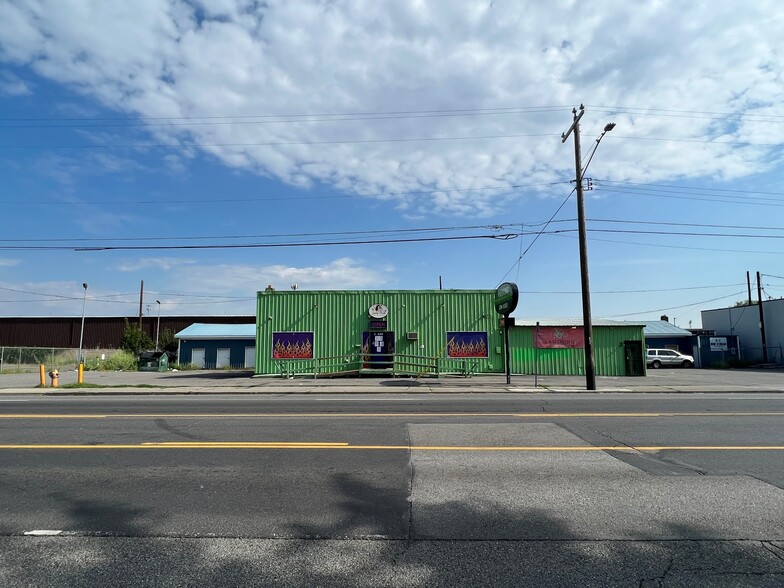 4023 E Sprague Ave, Spokane, WA for sale - Building Photo - Image 2 of 3