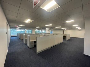 550-650 Warrenville Rd, Lisle, IL for lease Interior Photo- Image 2 of 8