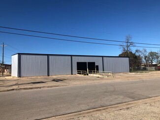 Plus de détails pour 100 Sherman St, Conroe, TX - Industriel à louer