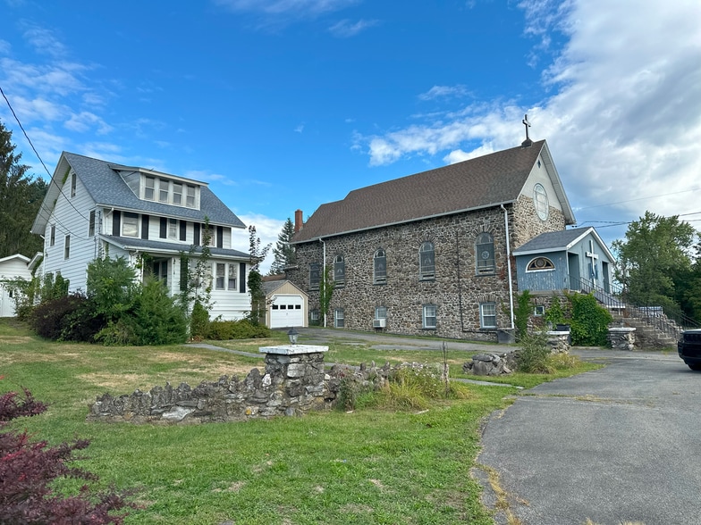 213 Homestead Ave, Maybrook, NY for sale - Building Photo - Image 1 of 12