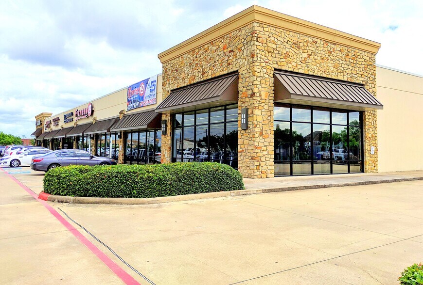 17111 West Rd, Houston, TX à louer - Photo du bâtiment - Image 3 de 7