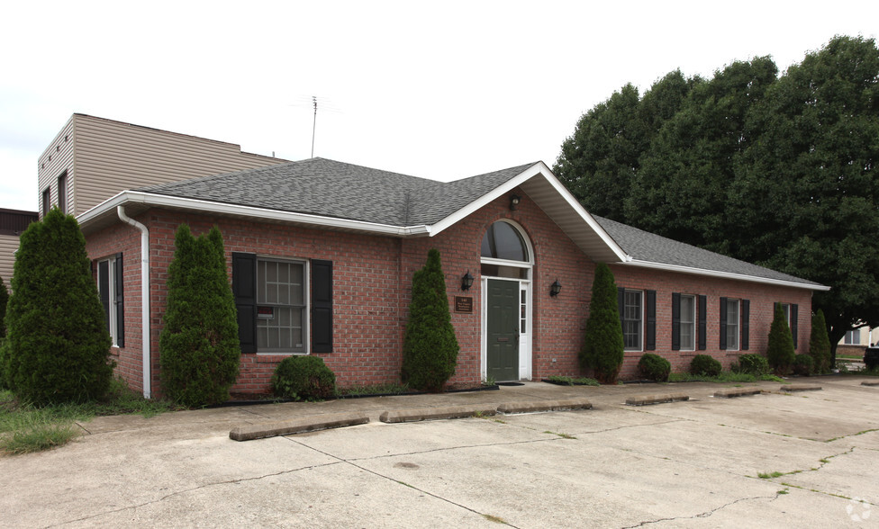 140 7th Ave, Charleston, WV à vendre - Photo principale - Image 1 de 1