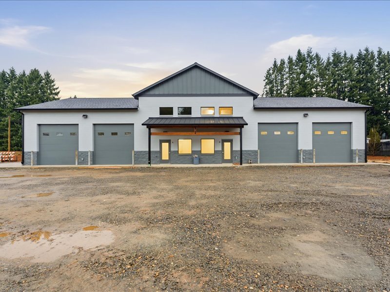 15805 NE Caples Rd, Brush Prairie, WA à louer Photo principale- Image 1 de 9