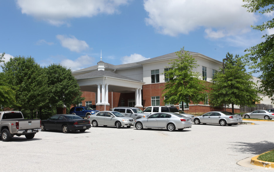 14999 Health Center Dr, Bowie, MD for lease - Building Photo - Image 2 of 7