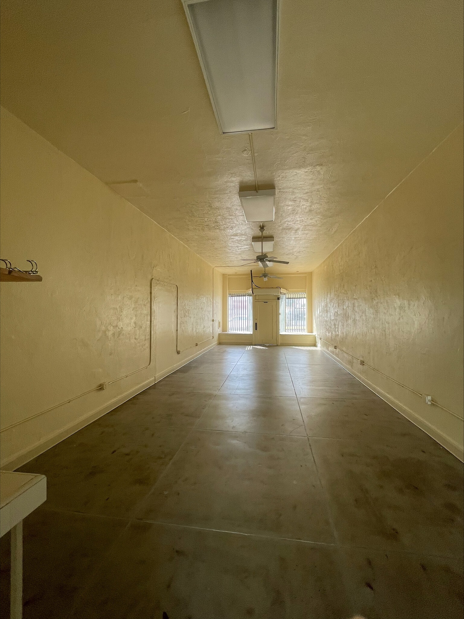 2313 S Atlantic Blvd, Commerce, CA à louer Photo du bâtiment- Image 1 de 1