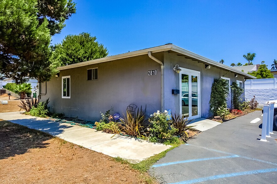 2808-2810 Pio Pico Dr, Carlsbad, CA à louer - Photo du bâtiment - Image 1 de 10