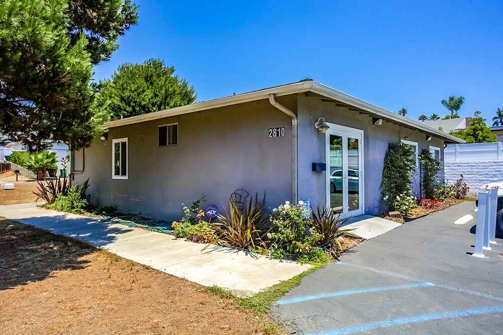 2808-2810 Pio Pico Dr, Carlsbad, CA à louer Photo principale- Image 1 de 10