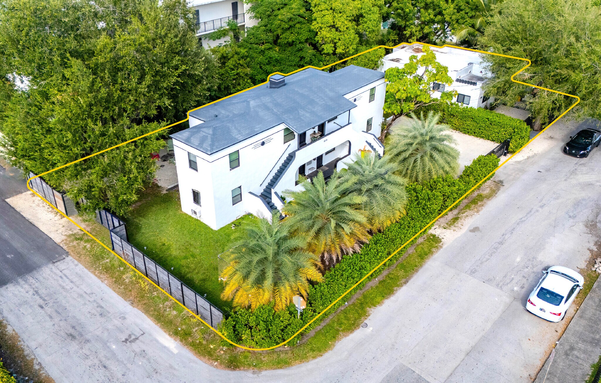 8270-8280 NE 1st Pl, Miami, FL à vendre Photo du bâtiment- Image 1 de 19