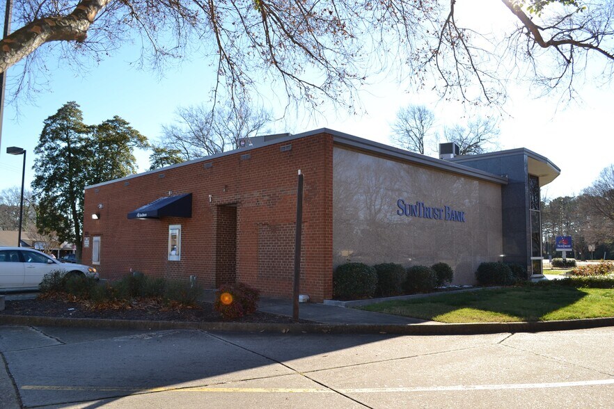 1221 E Little Creek Rd, Norfolk, VA à vendre - Photo du bâtiment - Image 3 de 7