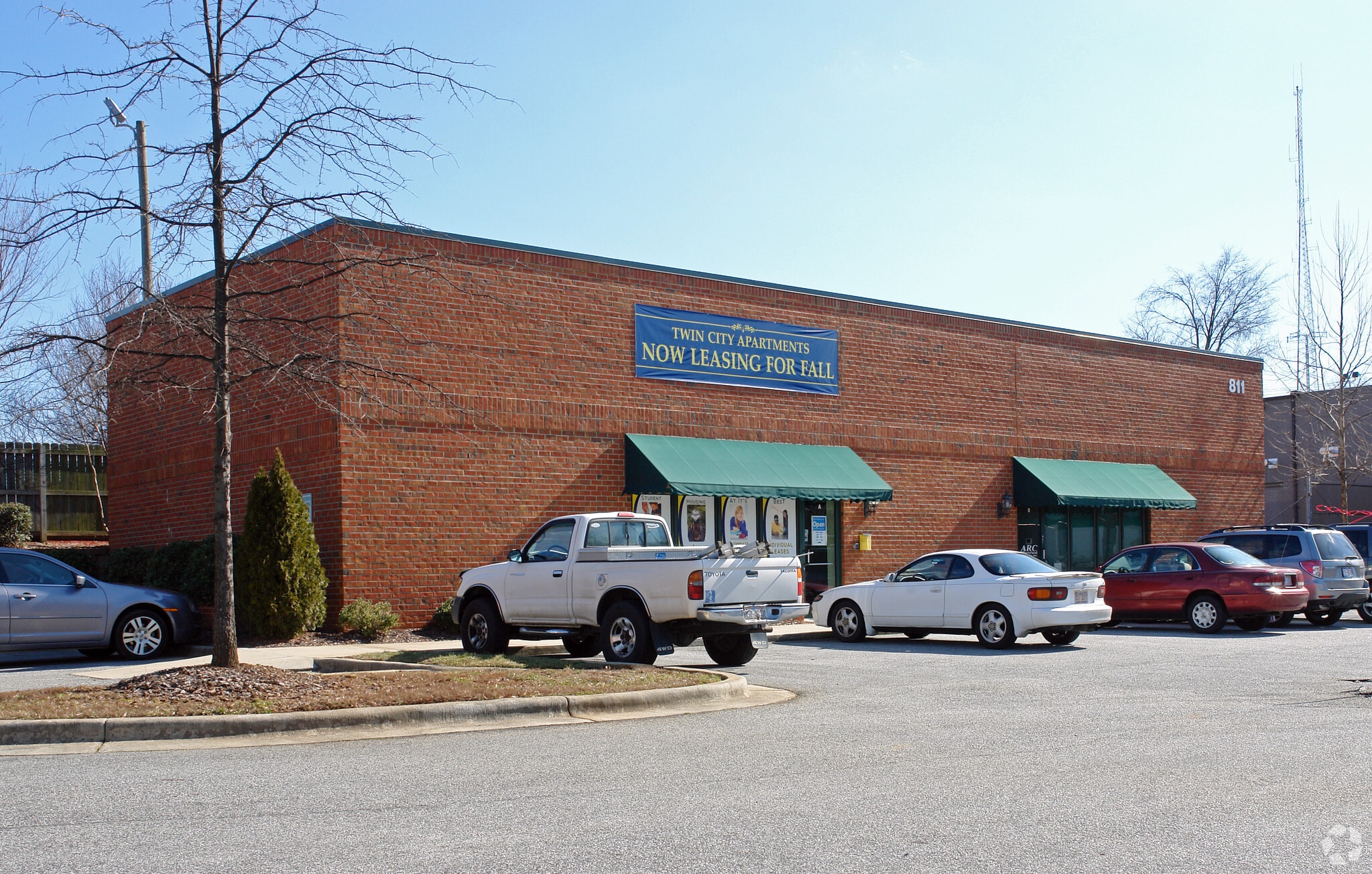 1719 Spring Garden St, Greensboro, NC for lease Primary Photo- Image 1 of 3