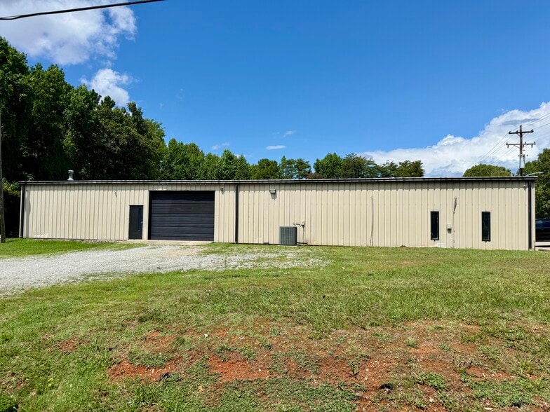 1710 Belmar St, High Point, NC for sale - Building Photo - Image 2 of 8