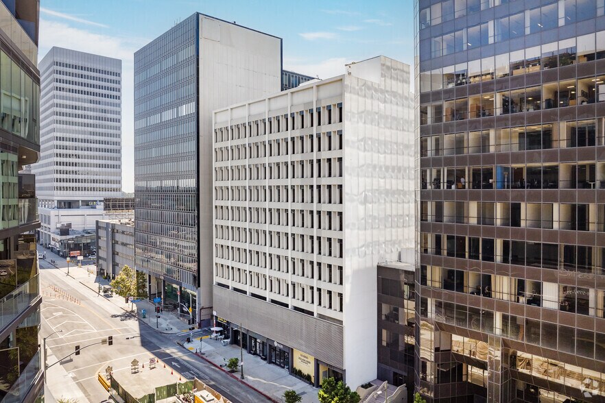 6404 Wilshire Blvd, Los Angeles, CA à louer - Photo du bâtiment - Image 1 de 14