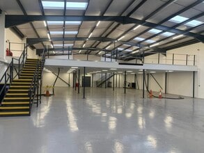 Pig Ln, Bishop's Stortford for lease Interior Photo- Image 2 of 5