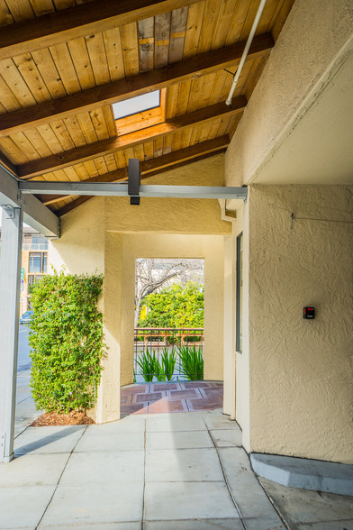 645 High St, Palo Alto, CA for lease - Building Photo - Image 3 of 5