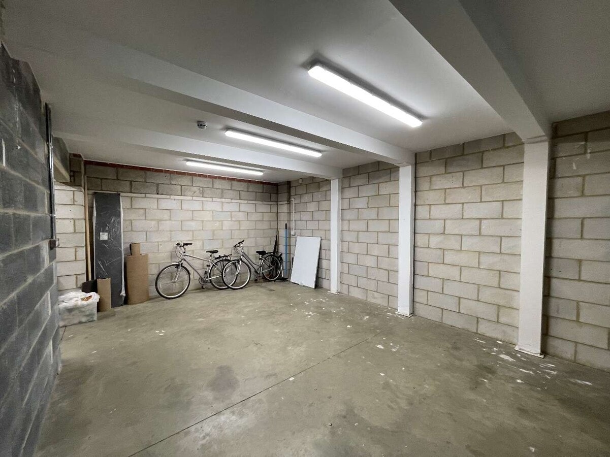 Stirling Way, Cambridge, CAM CB23 3GY - Unité 10 - - Photo intérieure - Image 2 of 2