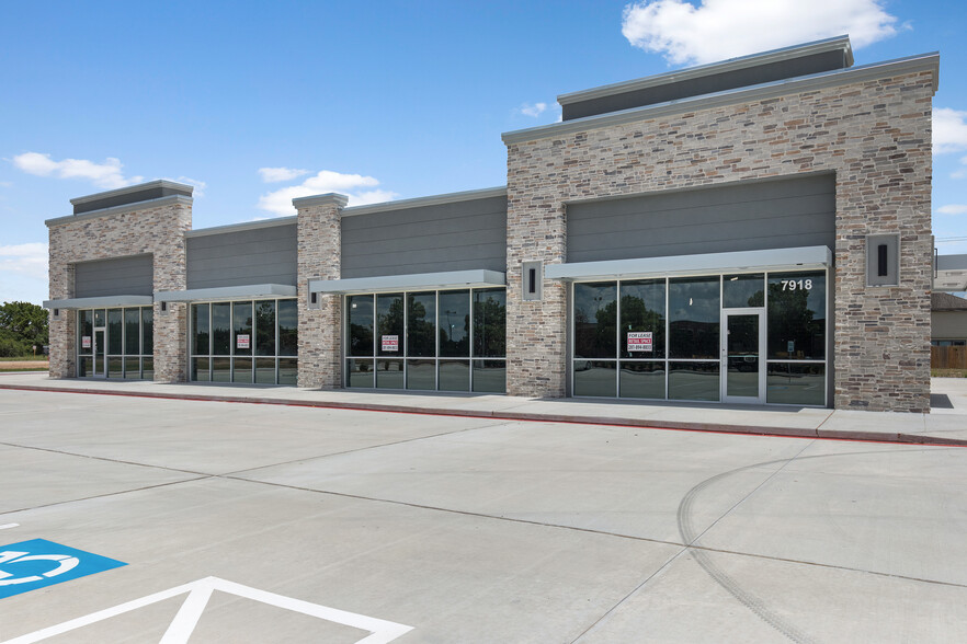 7914 Fry Rd, Cypress, TX for lease - Building Photo - Image 2 of 10