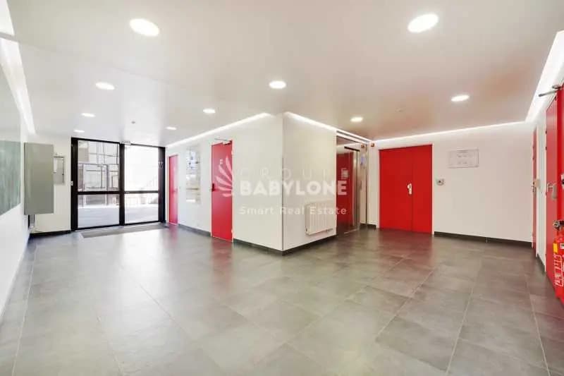 Bureau dans Issy-les-Moulineaux à louer - Hall d’entrée - Image 2 de 13