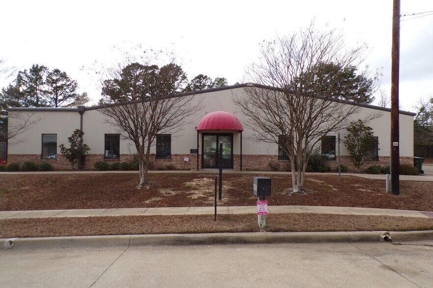 4883 Hightech Dr, Tyler, TX à louer - Photo principale - Image 1 de 11