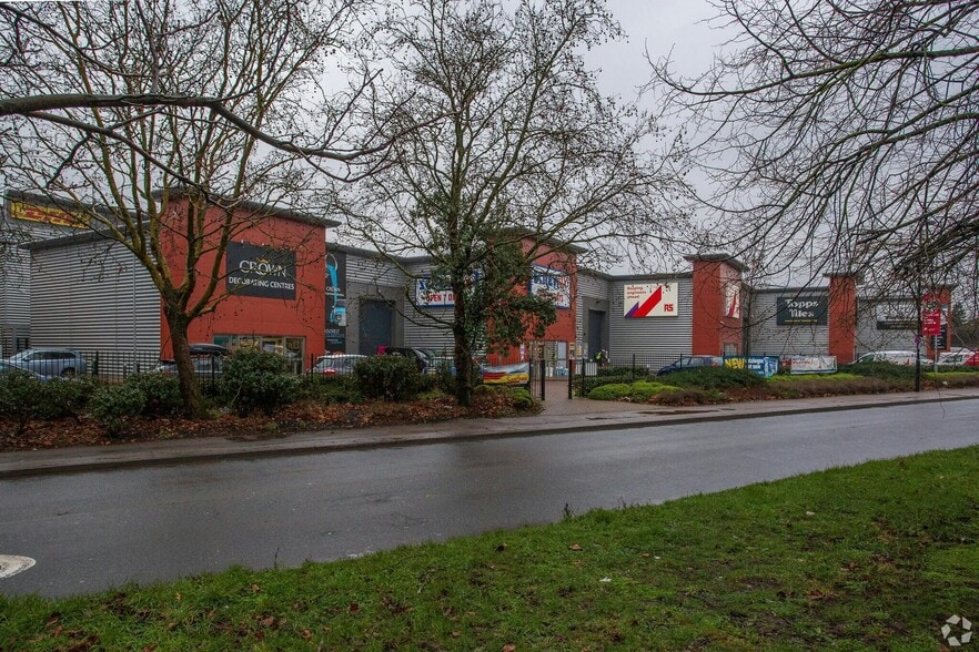 Surrey Canal Rd, London for lease - Building Photo - Image 1 of 6