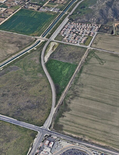 Warren Rd, Hemet, CA à vendre - Aérien - Image 3 de 6