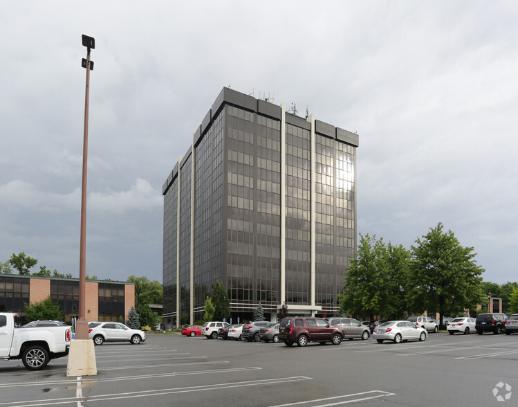 4 Tower Pl, Albany, NY à vendre - Photo principale - Image 1 de 1