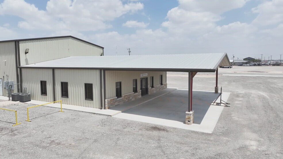 13800 W Interstate 20 E, Odessa, TX à louer - Vidéo sur l’inscription commerciale - Image 2 de 64