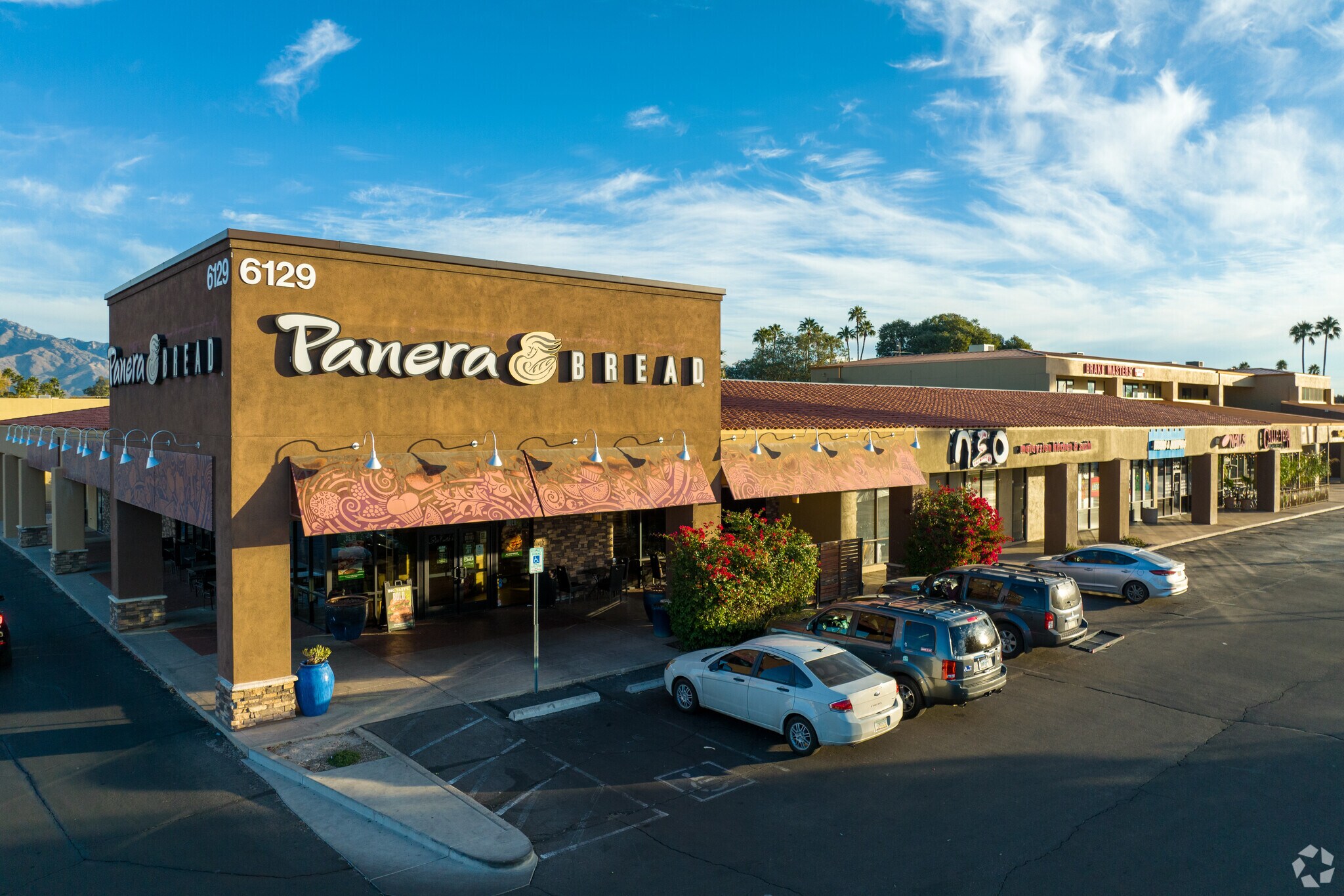 6121-6133 E Broadway Blvd, Tucson, AZ for lease Building Photo- Image 1 of 6