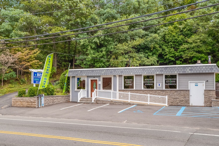 173 Terry Rd, Smithtown, NY for lease - Building Photo - Image 2 of 2