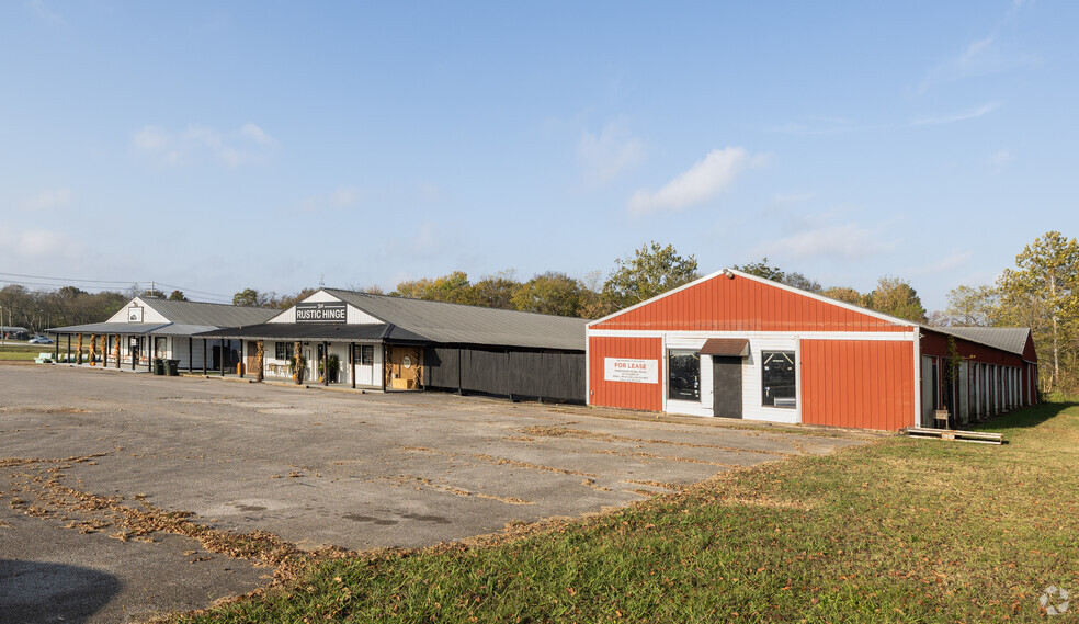 2457 Highway 43 N, Lawrenceburg, TN à louer - Photo principale - Image 1 de 1