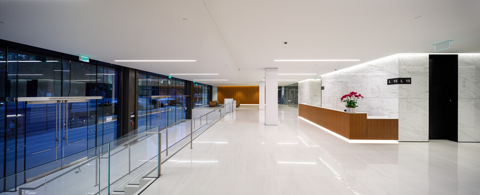 10880 Wilshire Blvd, Los Angeles, CA for lease - Interior Photo - Image 3 of 25