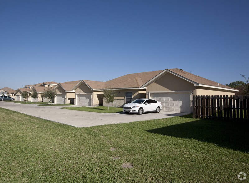 309 E New Hampshire St, Harlingen, TX à vendre - Photo du bâtiment - Image 2 de 5
