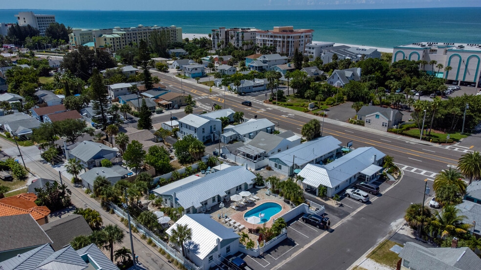 12321 Gulf Blvd, Treasure Island, FL for sale - Building Photo - Image 2 of 43
