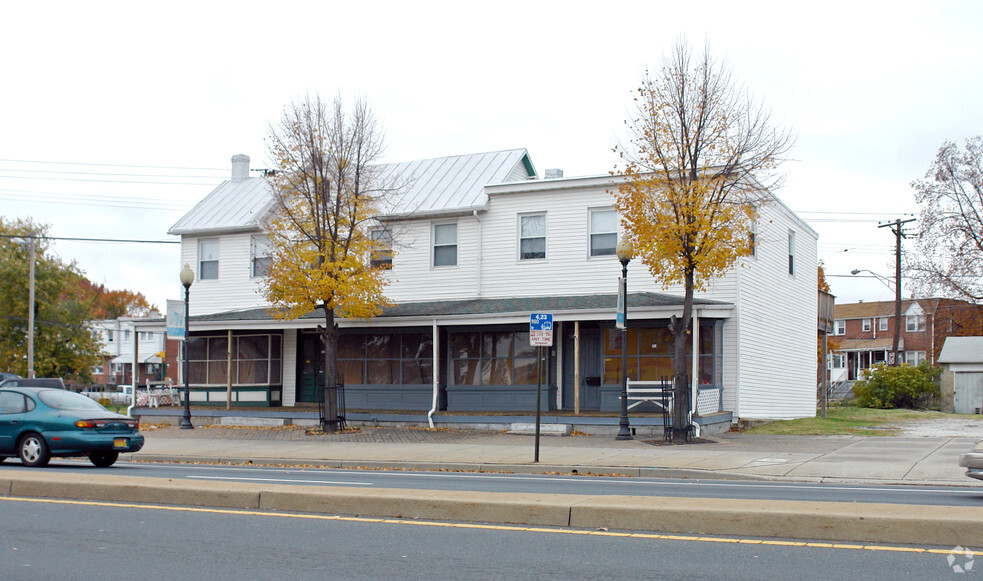 400 Eastern Blvd, Essex, MD à vendre - Photo du bâtiment - Image 1 de 1