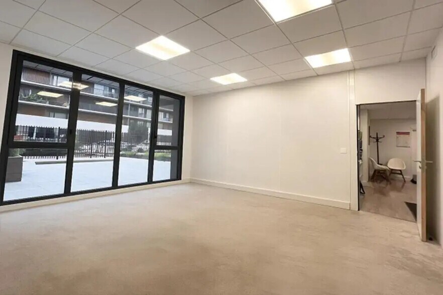 Bureau dans Boulogne-Billancourt à louer - Photo intérieure - Image 2 de 8